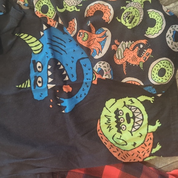 Kids/Boys Lot of 5 Pajamas Sets/3 Pairs - SS Tops & Shorts Cat & Jack sz 8/10 - Picture 5 of 7